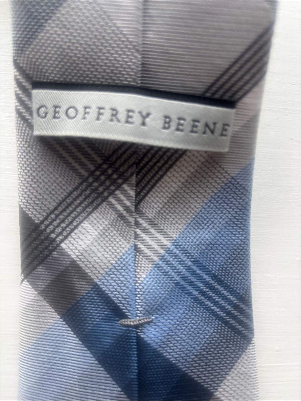 GEOFFREY BEENE Blue Gray Plaid Instinct Silk Polyester Blend Classic Tie - Picture 2 of 6